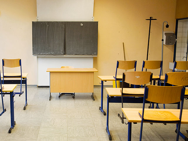 Занятия для учеников с 1 по 11 классы школ Якутска приостановлены с 24 по 28 февраля из-за обострения ситуации с простудными заболеваниями