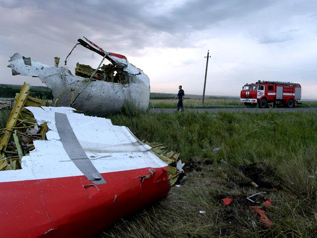На Украине создали комиссию по авиапроисшествиям: она займется расследованием крушения малайзийского Boeing над Донбассом