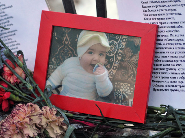 Правопреемники убитой в Гюмри семьи Аветисянов требуют ускорить ход следствия