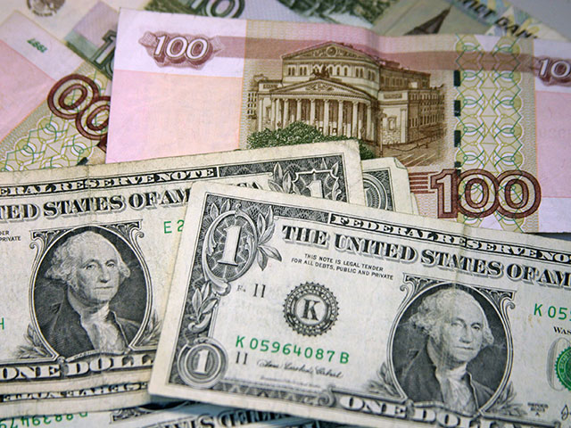 Доллар опустился ниже 60 рублей впервые в этом году