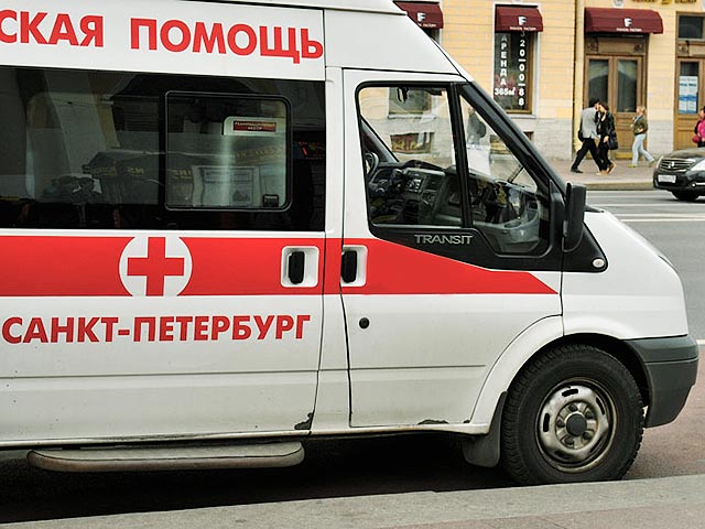 В Санкт-Петербурге по факту избиения врачами скорой помощи пациента, впавшего после этого в кому, следователями СК РФ возбуждено уголовное дело