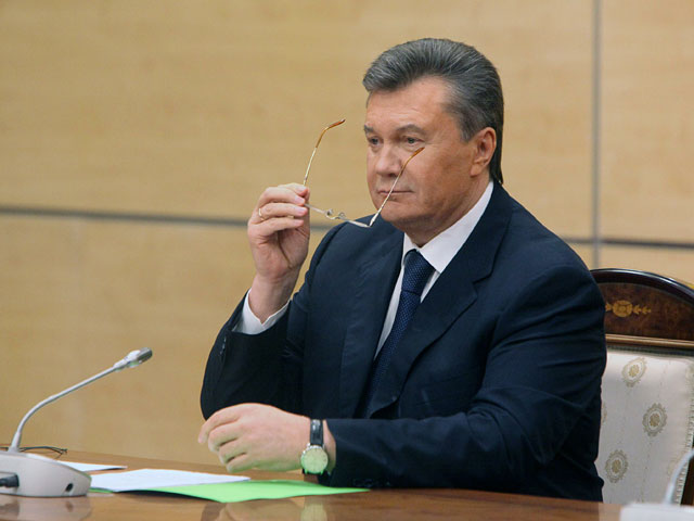 Совет Европейского Союза решил продлить санкции в отношении Виктора Януковича и его соратников, несмотря на появившуюся ранее информацию об их отмене