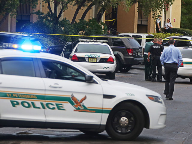 Департамент по делам семьи и детей штата Флорида 9 марта подтвердил начало расследования по делу 14-летнего подростка из города Порт-Сент-Люси, обвиненного в заказе убийства своей семьи