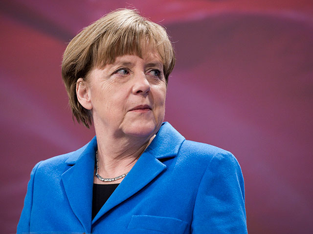 Меркель не приедет на парад Победы в Москву, чтобы не оскорблять украинское правительство 