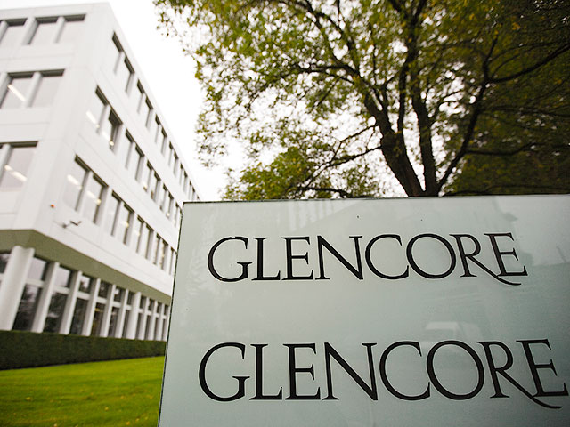 Швейцарский трейдер Glencore получит 49% компании "РуссНефть", которая будет объединена с НК "Нефтиса"