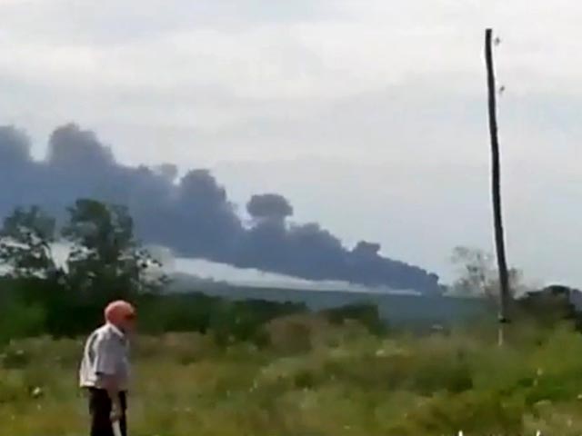 Жители села Красный Октябрь в Донецкой области рассказали журналистам агентства Reuters, что 17 июля 2014 года видели в небе ракету, и это совпало по времени с моментом крушения пассажирский Boeing рейса MH17