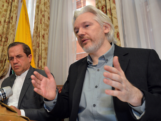 В расследовании, которое ведется шведской прокуратурой в отношении основателя WikiLeaks Джулиана Ассанжа, подозреваемого в изнасилованиях, наметился долгожданный прогресс