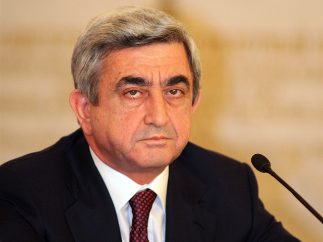 Президент Армении Серж Саргсян одобрил в субботу концепцию конституционных преобразований, предполагающую переход к парламентской системе управления страной