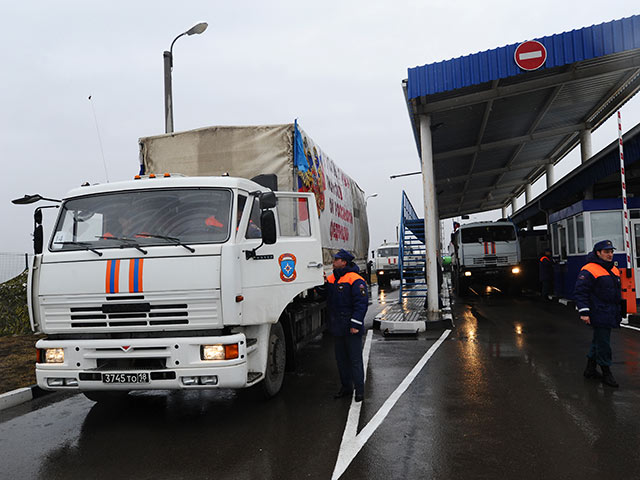 Внеочередной гумконвой МЧС с помощью для Донбасса прибыл на границу РФ