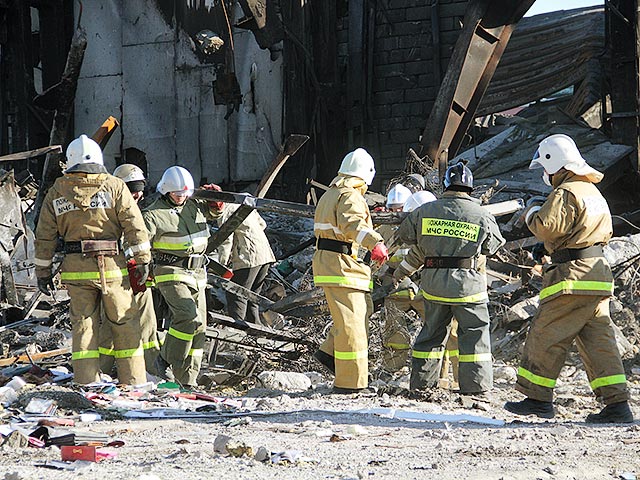 В Казани опознаны тела всех 17 погибших при пожаре в торговом центре "Адмирал". Об этом сообщает сайт министерства по делам ГО и ЧС Татарстана