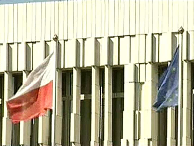 В посольстве Польши в Москве отказались комментировать информацию о том, что националисты, участвовавшие в антиправительственных акциях на Майдане и стычках с правоохранительными органами, проходили подготовку в странах Европы, в том числе и в Польше