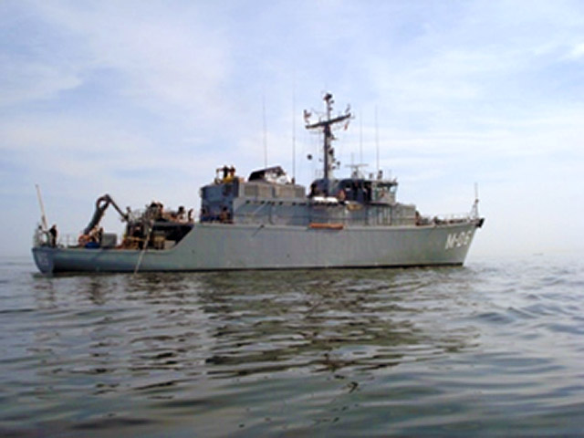 Национальные вооруженные силы заметили 16 марта вблизи латвийской эксклюзивной экономической зоны две российских подводных лодки класса "Кило", а также гидрографическое судно