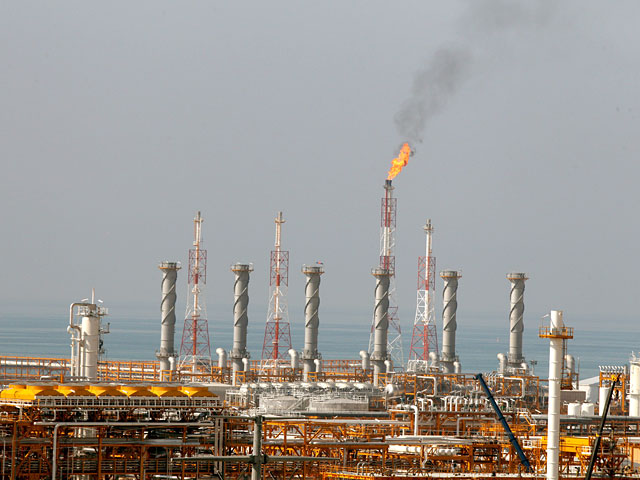 Иран собирается увеличить экспорт нефти на 1 млн б/с после отмены санкций