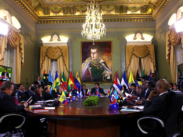 Главы одиннадцати стран Боливарианского альянса (АЛБА) собрались на саммит в Каракасе, чтобы обозначить свою позицию по поводу обострения отношений между Венесуэлой и США