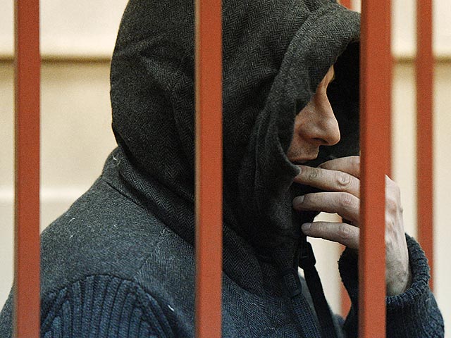 Басманный суд Москвы арестовал банковские счета губернатора Сахалина Александра Хорошавина, обвиняемого в получении взятки в 5,6 млн долларов