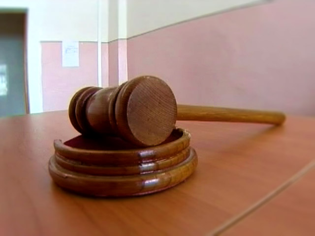 Суд Оренбургской области вынес приговор жителю поселка Адамовка Виктору Смаге. Он признан виновным в двойном убийстве, причем жертвами преступника стали две молодые женщины, снявшие у него жилплощадь