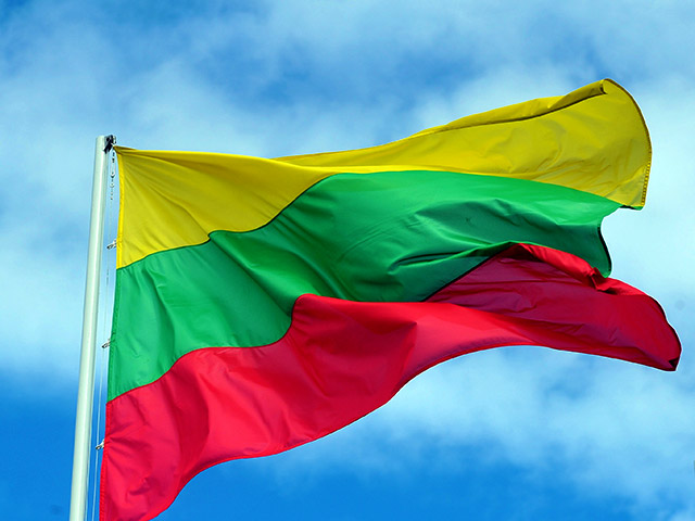 Литовский сейм (парламент) 19 марта "в порядке особой срочности" проголосовал за возвращение армейской службы по призыву, от которого страна отказалась в 2008 году
