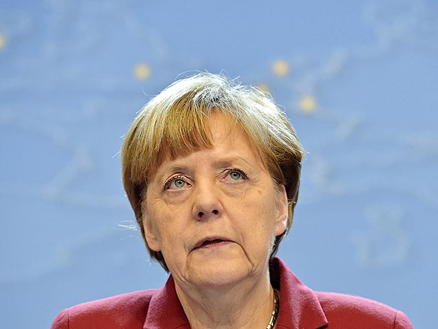 Канцлер ФРГ Ангела Меркель заявила, что кредиторы Греции - МВФ, Еврокомиссия и ЕЦБ - не перечислят ей финансовую помощь до тех пор, пока в стране не будут проведены необходимые реформы