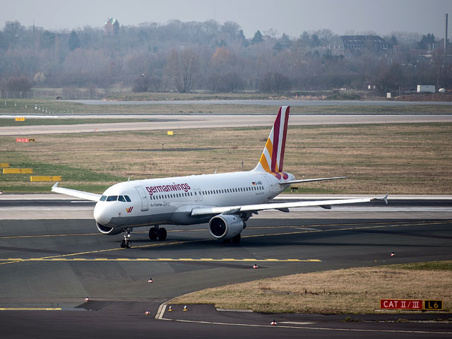 У разбившегося самолета была "безупречная история эксплуатация", заявил директор Germanwings