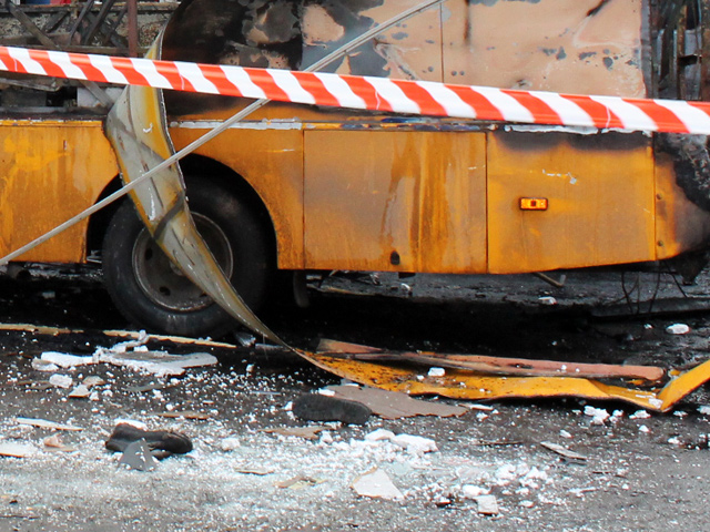 В Донецкой области Украины пассажирский автобус подорвался на мине