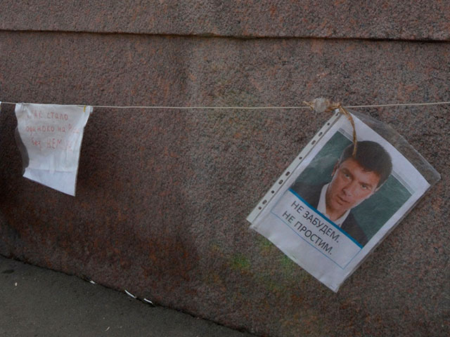 Лидер SERB намекнул, что зачистка "Немцова моста" - дело рук активистов
