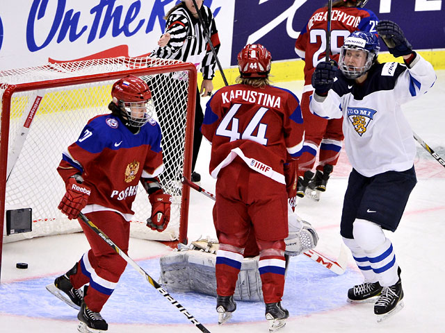 Женская сборная России по хоккею уступила сборной Финляндии со счетом 1:4 в матче за третье место на чемпионате мира в шведском Мальмё
