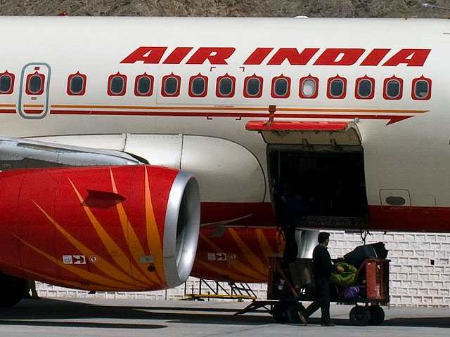 Индийская пресса пишет о скандальном инциденте, в котором оказались замешаны летчики пассажирского лайнера компании Air India