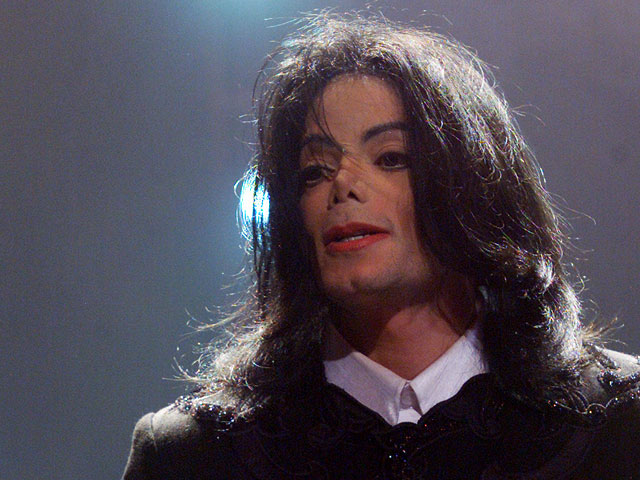 Американский суд снова рассматривает иск к Майклу Джексону по обвинению (уже посмертному) поп-короля в растлении несовершеннолетних