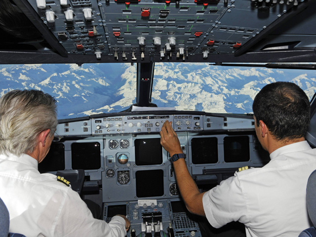 Ассоциация авиационных медиков Германии призывает усилить регулярные медицинские проверки пилотов гражданской авиации