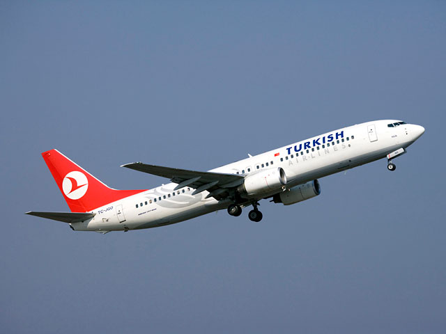 В Турции авиакомпания Turkish Airlines настоятельно рекомендовала холостым пилотам жениться
