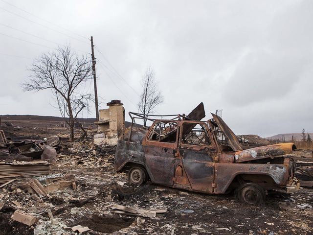 Масштабные лесные пожары начались на территории Хакасии 12 апреля. За медицинской помощью обратились более 600 человек, примерно пять тысяч местных жителей потеряли жилье