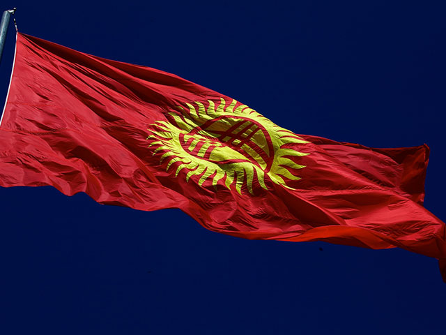 Власти Киргизии решили перенести с 9 мая на 7 мая проведение в столице страны Бишкеке военного парада в честь 70-летия Победы в Великой Отечественной войне