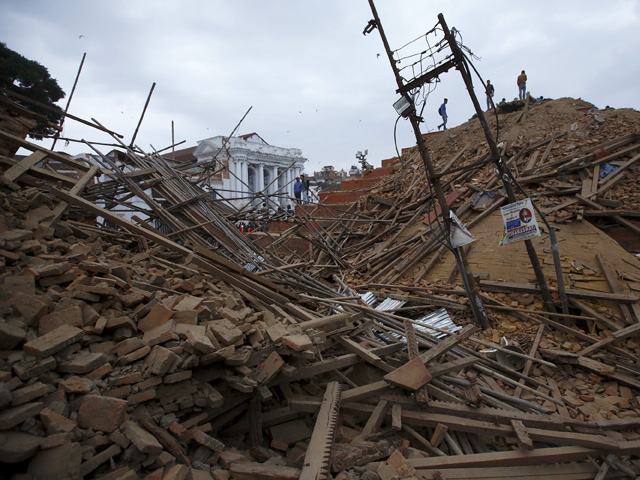 Жертвами землетрясения стали более полутора тысяч человек