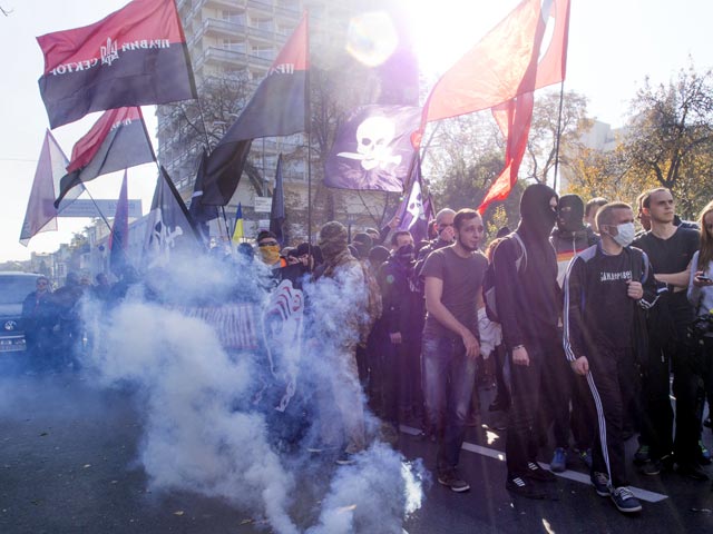 "Правый сектор" протестует у Верховной Рады, 14 октября 2014 года