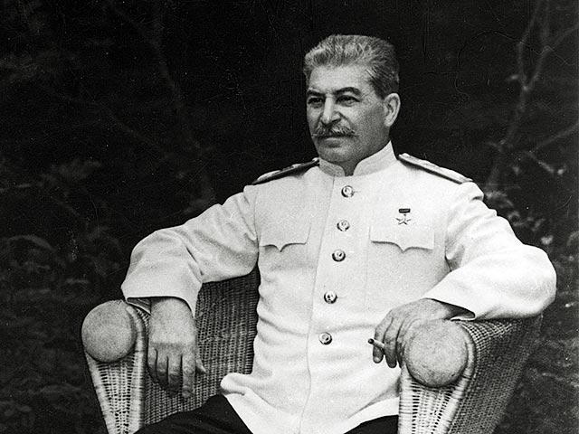 Мемориальную доску памяти Иосифа Сталина установили в четверг в Уссурийске Приморского края. Событие приурочили к празднованию 70-летия Победы