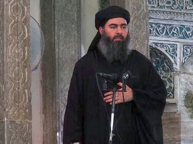 Лидер террористической группировки "Исламское государство" Абу Бакр аль-Багдади, тяжело раненый во время авиаудара в марте и, как сообщалось позднее, умерший от ран, выжил, но стал инвалидом
