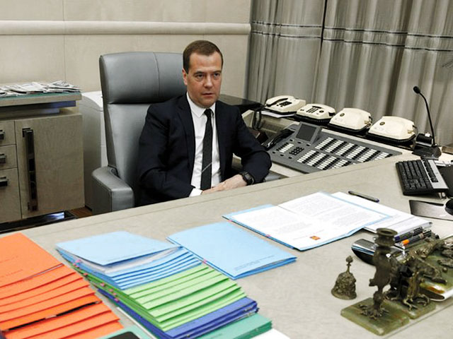 Премьер-министр России Дмитрий Медведев утвердил правила субсидирования расходов на железнодорожную транспортировку товаров, производимых на территории Калининградской области