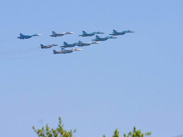 Над Москвой прошла первая репетиция воздушной части парада Победы