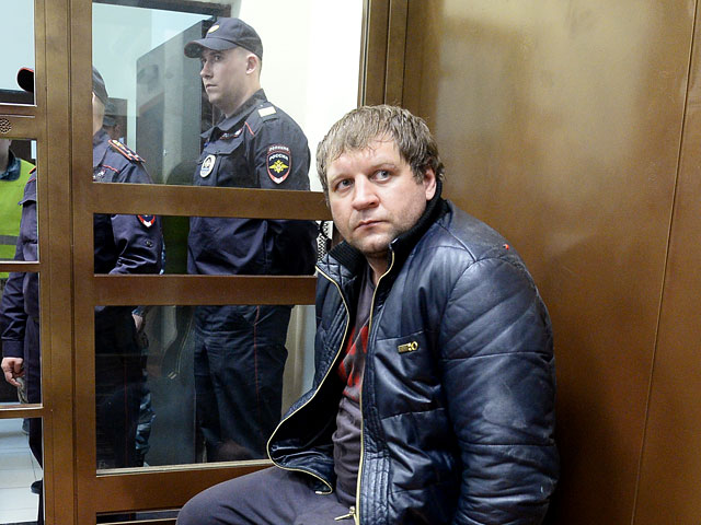 Гособвинение просит пять лет заключения и штраф в 60 тысяч рублей для известного бойца смешанных единоборств Александра Емельяненко