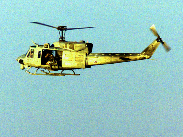 В Непале, страдающем от разрушительных землетрясений, при выполнении гуманитарной миссии пропал вертолет ВМС США UH-1Y Hueys