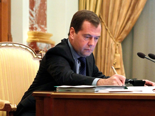 Медведев подписал постановление о государственном контроле за ценами на лекарства в регионах