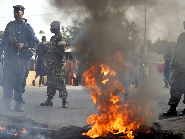 Глава армии африканской страны Бурунди объявил о том, что военные организовали временное правительство, а президент более не имеет легитимной власти