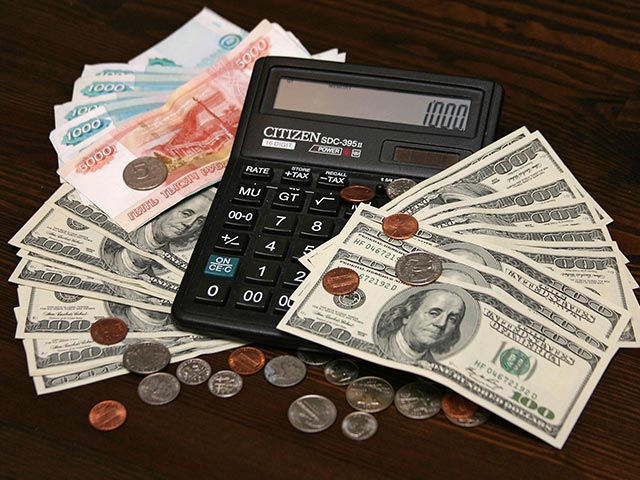 Биржевой курс доллара опустился ниже 49 рублей 