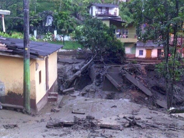 В понедельник, 18 мая, в результате наводнения и оползня на западе Колумбии, вызванных сильными дождями, погибли не менее 49 человек