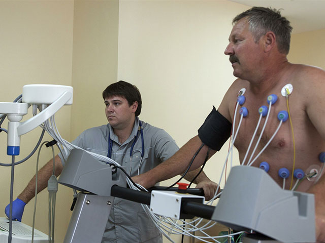 Врачей-кардиологов нет почти в 30% поликлиник России, выяснили в ОНФ
