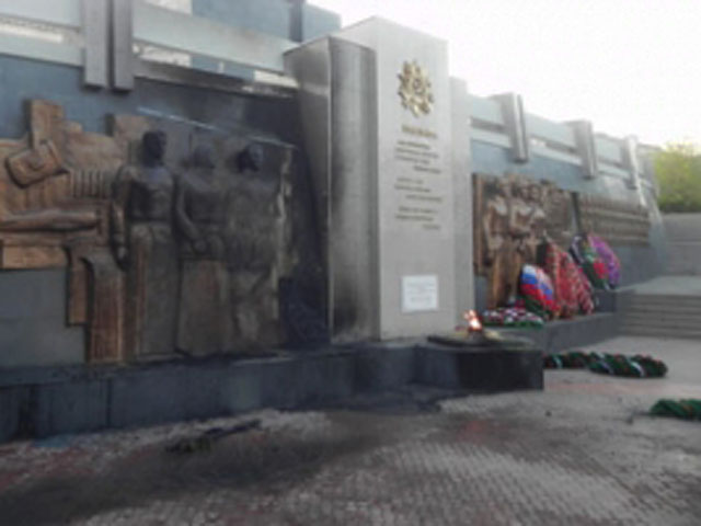 Пьяный житель Улан-Удэ устроил пожар на мемориале Победы перед визитом замминистра строительства РФ