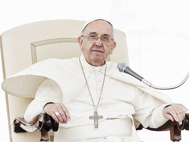 Папа Франциск встретился с родственниками полицейских, погибших на посту