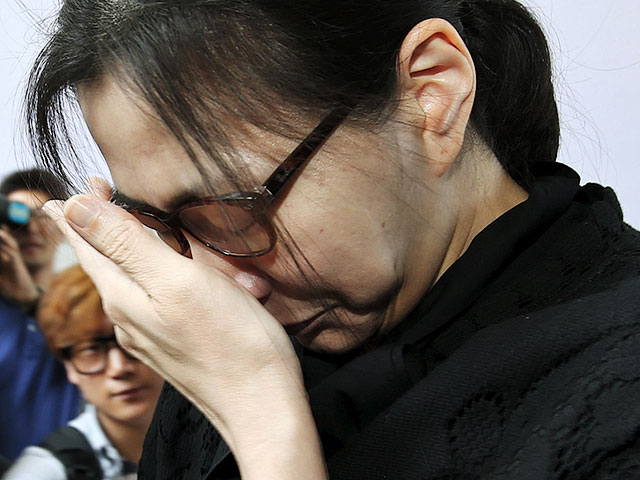 Апелляционный суд Южной Кореи освободил дочь президента авиакомпании Korean Air, осужденную в феврале к году тюремного заключения за нарушение правил авиационной безопасности