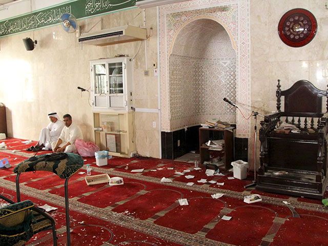 "Исламское государство" назвало имя боевика, который взорвал мечеть в Саудовской Аравии