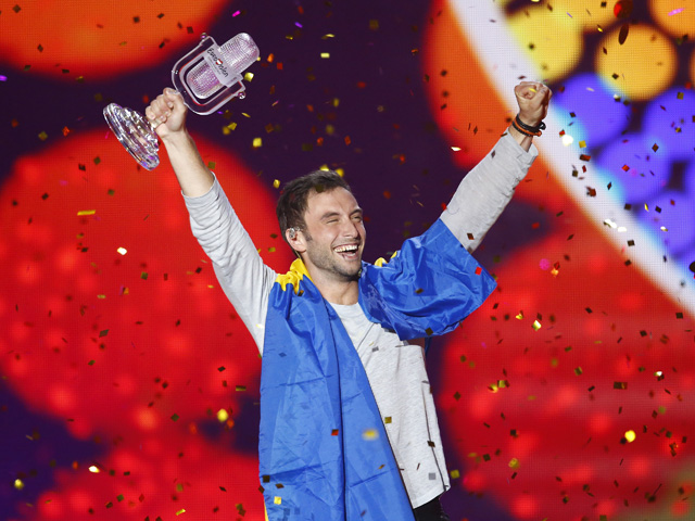 Победу на 60-м конкурсе "Евровидение" одержал шведский певец Монс Зелмерлев